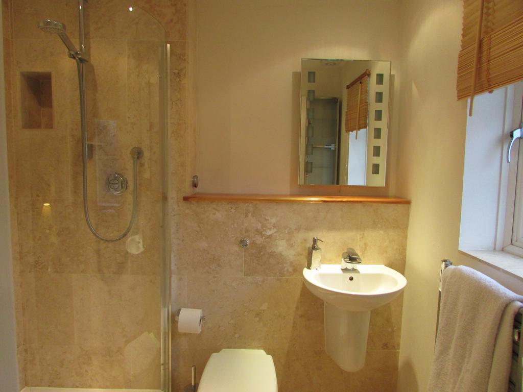 Sleepneat Bed and Breakfast Άσκοτ Δωμάτιο φωτογραφία